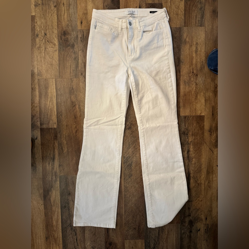 🩵2 for $35🩵 Judy Blue Women's Cream Boot Cut Jeans